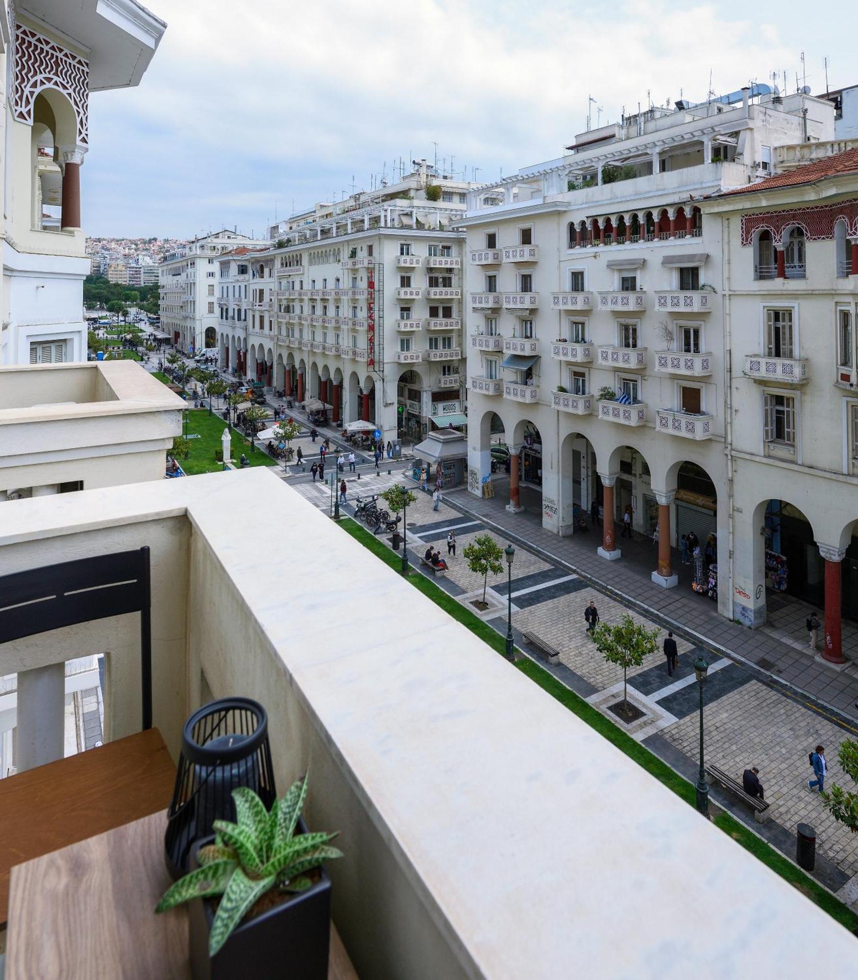 Aristotelian Virtues - Agapi Thessaloniki Exterior photo